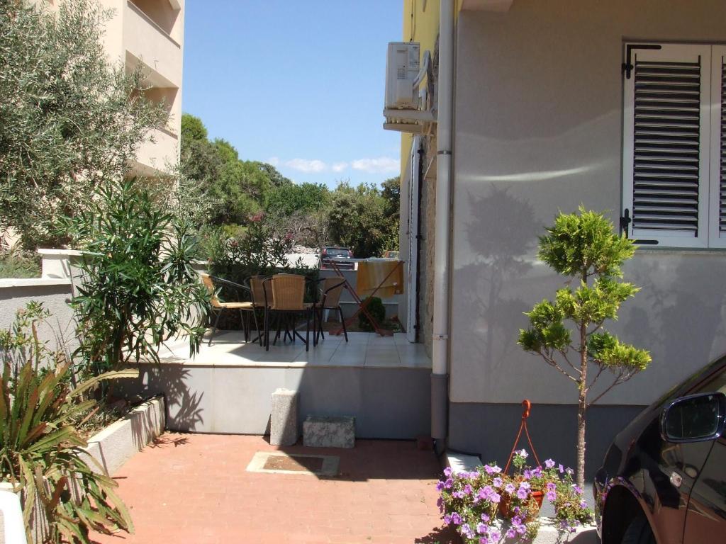Apartments Diva Novalja Oda fotoğraf